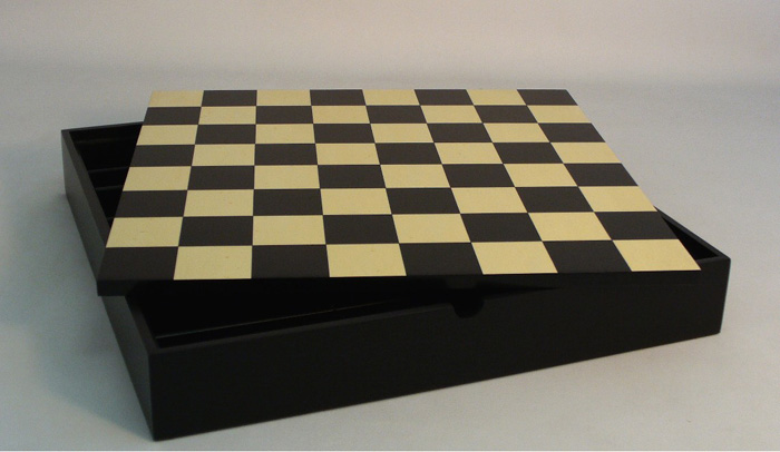 Black & White Maple Veneer Chest Chessboard