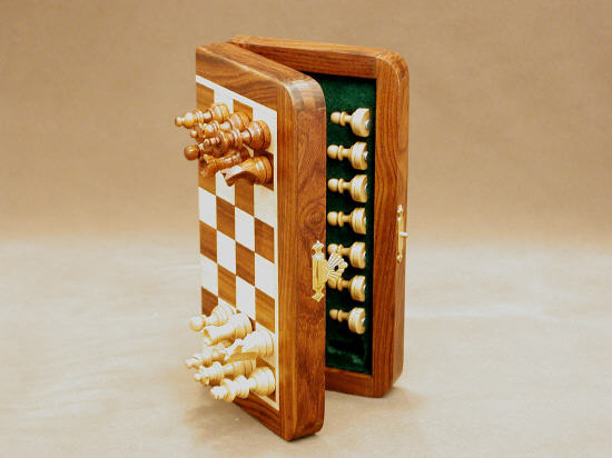 Portable Folding Sheesham Magnetic Wood Chess Set 