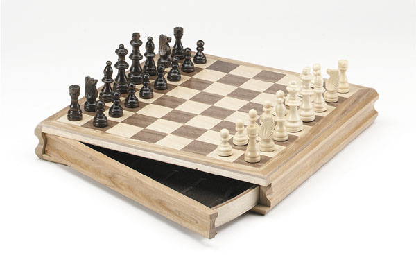 Deluxe Oak Sector Drawer Magnetic Chess Set