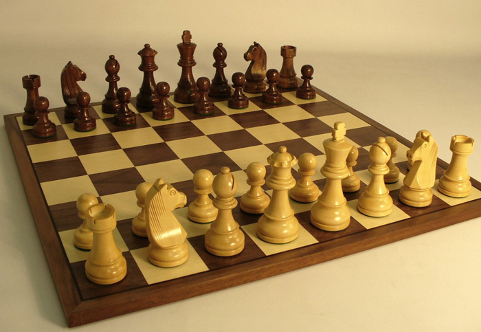 Sheesham and Boxwood German Chess Set