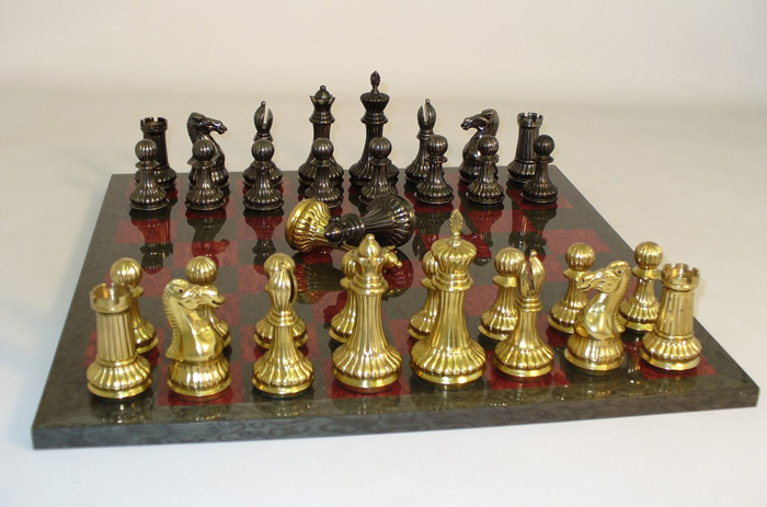 Red and Grey Ribbed Staunton Chess Set