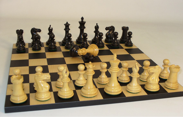 Black & Natural Exclusive Double Queen Chess Set with Thin Frame. 