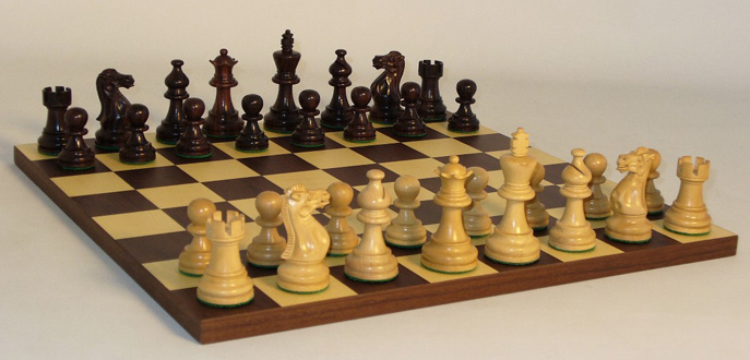 Rosewood American Emperor on Dark Rosewood Chessboard